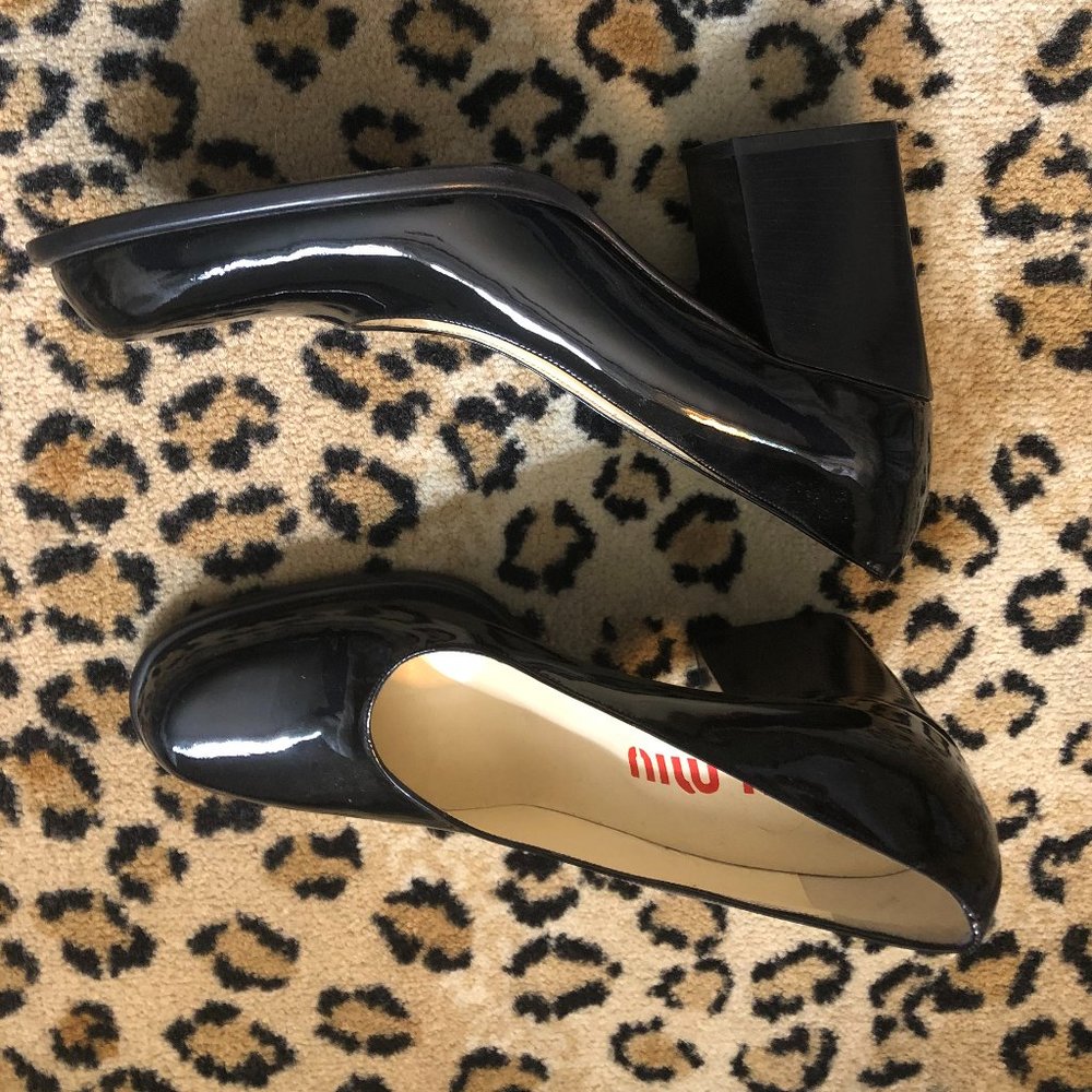 Miu Miu Size 41 Patent Leather Pumps - image 2